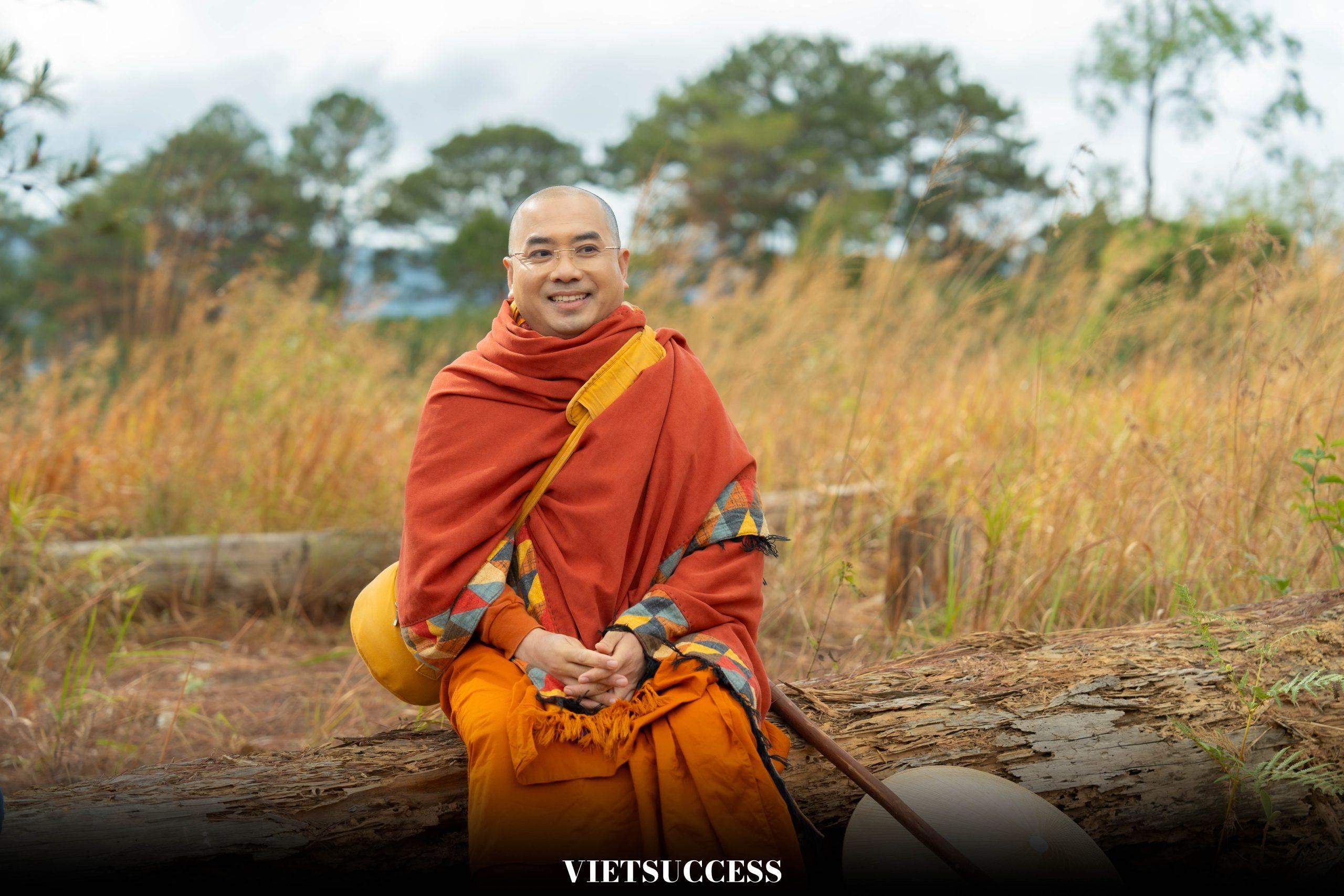 VIETSUCCESS-00542-scaled
